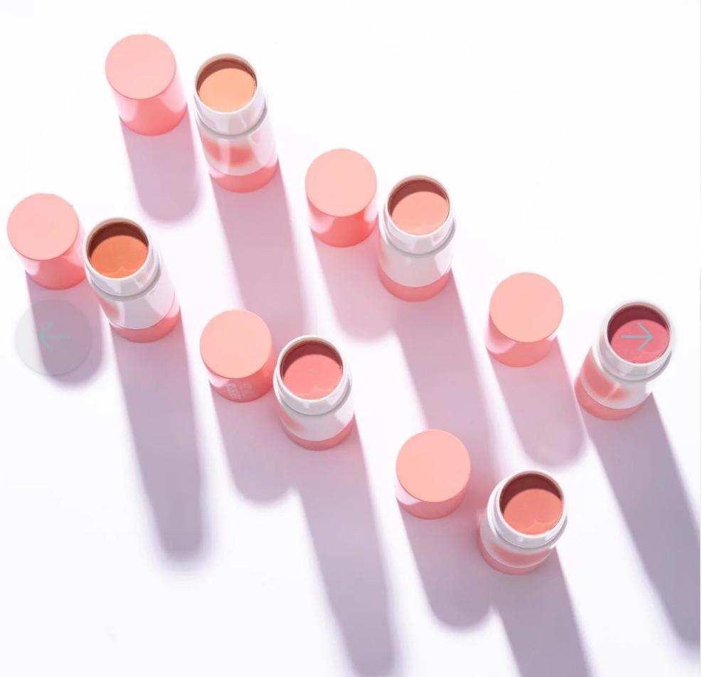 HUDAMOJI    2-in-1  Blusher Powder with puff  6 colors.